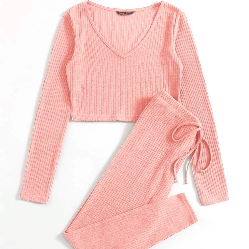 SHEIN V Neck Solid Top & Knot Front Leggings Set